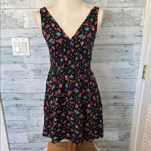 LOVE TREE ROSE FLORAL BLACK DRESS